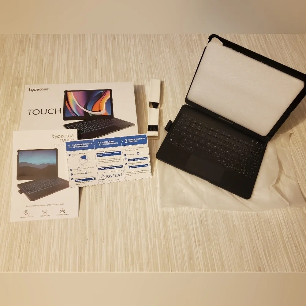 Typecase iPad Air 11” 2024 Touch Keyboard Case 360° Rotatable LED Backlit Black